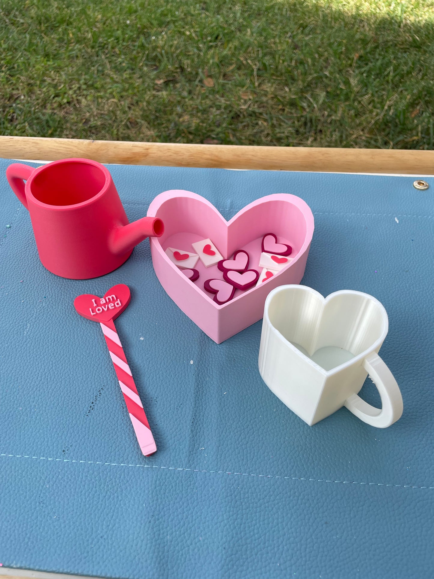 *Heart Mini Mugs
