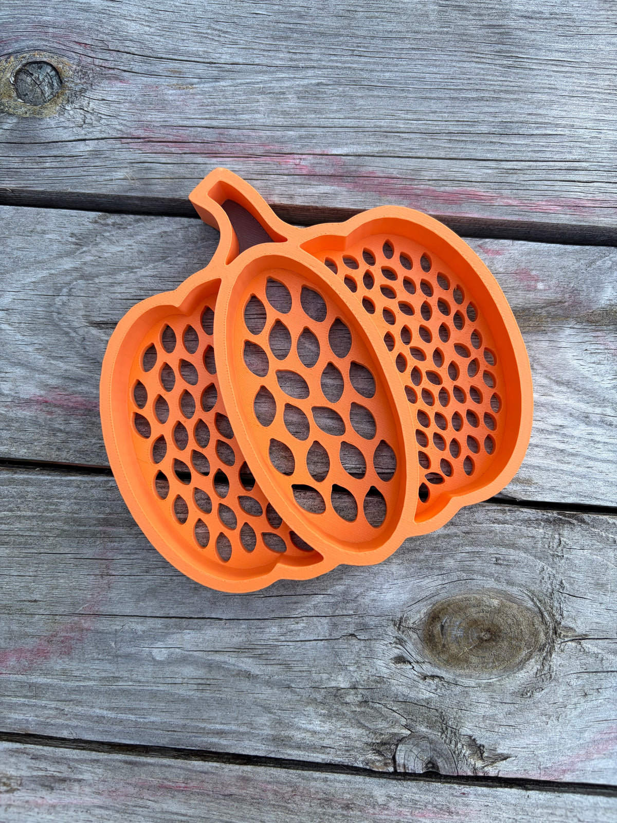 Pumpkin Sifter with Divided Sections