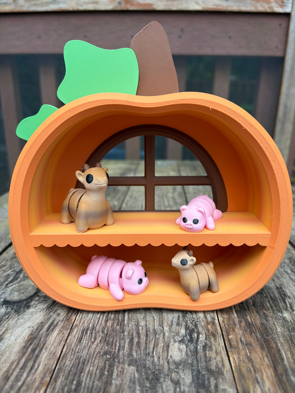 Pumpkin Shelf House